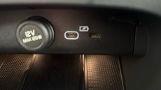 Volvo XC40 2.0 B3P Plus Black Edition 5dr Auto Petrol Estate